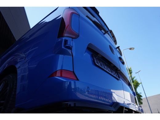 Volkswagen Transporter 2.0 TDI L2H1 28 Bulli 2.0 TDI L2H1 28 Bulli 170 pk Aut., Climatronic, Alarm, Navigatie, LED verli... ActivLease financial lease