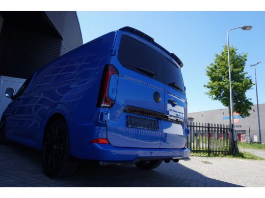 Volkswagen Transporter 2.0 TDI L2H1 28 Bulli 2.0 TDI L2H1 28 Bulli 170 pk Aut., Climatronic, Alarm, Navigatie, LED verli... ActivLease financial lease