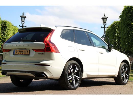 Volvo  XC60 2.0 T8 Twin Engine AWD R-Design LUCHTVERING | PANO DAK | ELEKTR. TREKHAAK | STOELVERWARMING | LED... ActivLease financial lease