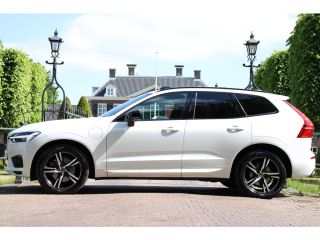 Volvo  XC60 2.0 T8 Twin Engine AWD R-Design LUCHTVERING | PANO DAK | ELEKTR. TREKHAAK | STOELVERWARMING | LED...