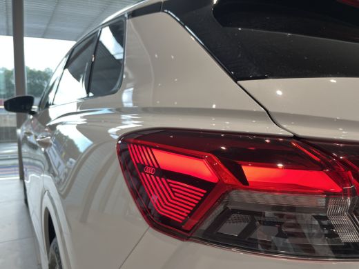 Audi Q4 e-tron 45 quattro Advanced edition 82 kWh ActivLease financial lease