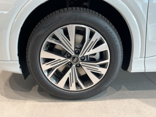 Audi Q4 e-tron 45 quattro Advanced edition 82 kWh ActivLease financial lease