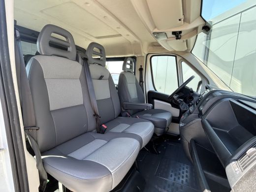 Citroën Jumper 2.2 HDI / L1H1 / DUBBEL CABINE 7-PERS / 1e EIG. / AIRCO / BLUETOOTH / TREKHAAK ActivLease financial lease