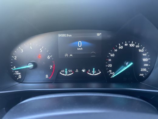 Ford Focus 1.0 125PK ST Line | STOEL-, STUUR- EN VOORRUITVERWARMING| NAVIGATIE| PARKEERSENSOREN V+A| CRUISE ... ActivLease financial lease