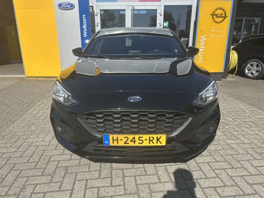 Ford Focus 1.0 125PK ST Line | STOEL-, STUUR- EN VOORRUITVERWARMING| NAVIGATIE| PARKEERSENSOREN V+A| CRUISE ... ActivLease financial lease