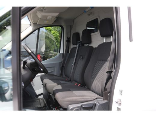 Ford Transit 2.0 TDci 130pk L2 H2 Airco Imperiaal Trap Trekhaak (2.8T) Inrichting ActivLease financial lease