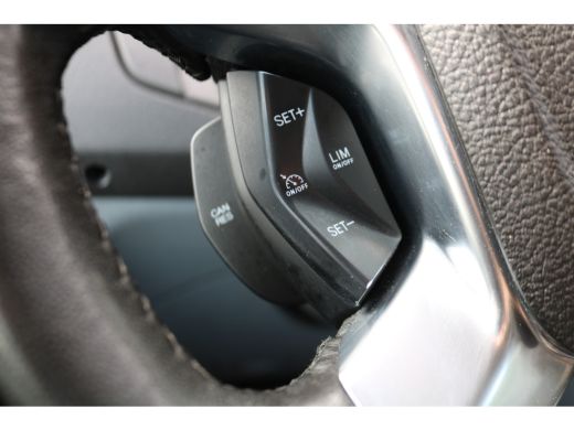 Ford Transit 2.0 TDci 130pk L2 H2 Airco Imperiaal Trap Trekhaak (2.8T) Inrichting ActivLease financial lease