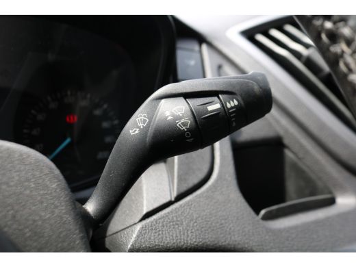 Ford Transit 2.0 TDci 130pk L2 H2 Airco Imperiaal Trap Trekhaak (2.8T) Inrichting ActivLease financial lease
