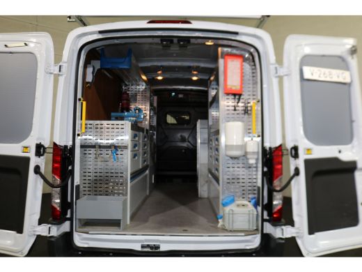 Ford Transit 2.0 TDci 130pk L2 H2 Airco Imperiaal Trap Trekhaak (2.8T) Inrichting ActivLease financial lease