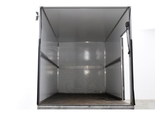 Iveco Daily 35S18 3.0 180pk Bakwagen met laadklep 1008kg laadverm. 09-2022 ActivLease financial lease