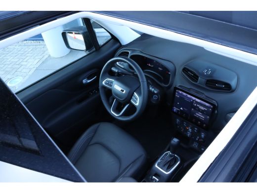 Jeep Renegade 1.5T e-Hybrid Summit | Adaptieve Cruise | Pano | Stoel + Stuurverwarming | Elektr. stoel | Navi |... ActivLease financial lease