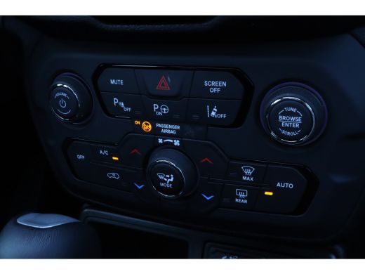 Jeep Renegade 1.5T e-Hybrid Summit | Adaptieve Cruise | Pano | Stoel + Stuurverwarming | Elektr. stoel | Navi |... ActivLease financial lease