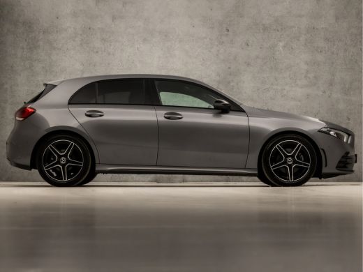 Mercedes-Benz A-Klasse 180 AMG Sport Night Upgrade Automaat (APPLE CARPLAY, GROOT NAVI, CAMERA, LEDER/ALCANTARA, DIAMOND... ActivLease financial lease