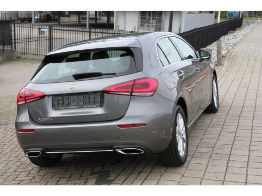 Mercedes A-Klasse 250 e Widescreen Incl 12 Mnd BOVAG Garantie ActivLease financial lease