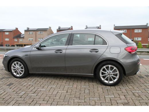 Mercedes A-Klasse 250 e Widescreen Incl 12 Mnd BOVAG Garantie ActivLease financial lease