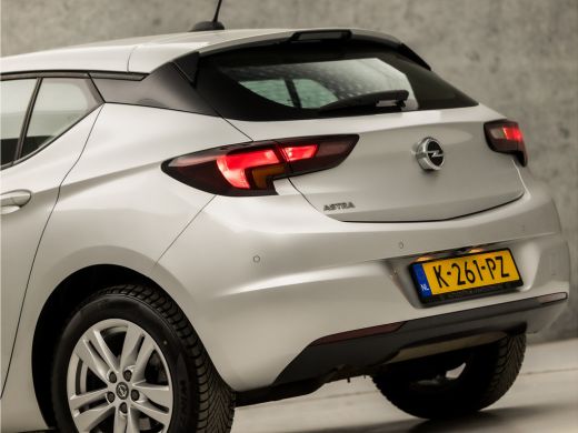 Opel Astra 1.2 Edition (APPLE CARPLAY, NAVIGATIE, MATRIX LED KOPLAMPEN, CAMERA, SPORTSTOELEN, LM VELGEN, PAR... ActivLease financial lease