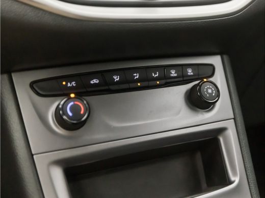 Opel Astra 1.2 Edition (APPLE CARPLAY, NAVIGATIE, MATRIX LED KOPLAMPEN, CAMERA, SPORTSTOELEN, LM VELGEN, PAR... ActivLease financial lease