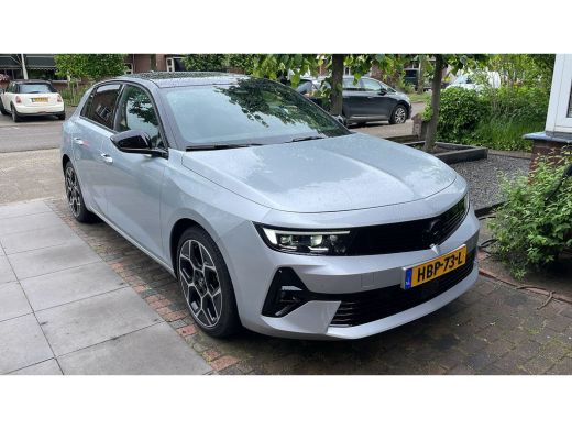 Opel Astra 1.2 Turbo Hybrid Ultimate | HUD | Pano | Climate | Stoel- Stuurverwarming | Carplay/Android auto ... Opel Astra 1.2 Turbo Hybrid Ultimate | HUD | Pano | Climate | Stoel- Stuurverwarming | Carplay/Android auto ...