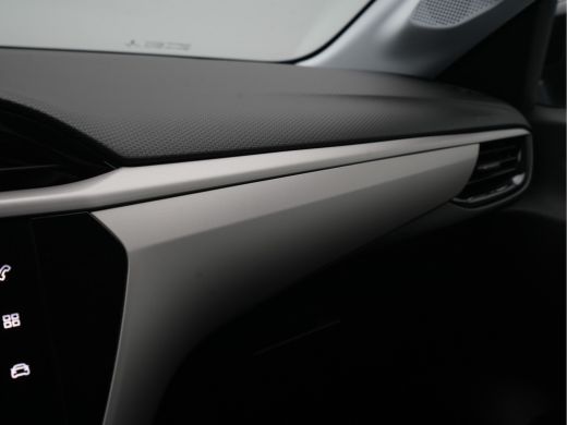 Opel Corsa 1.2 100pk Edition Navigatie Camera Pdc Lm velgen carplay 189 ActivLease financial lease