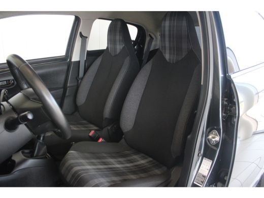 Peugeot 108 1.0 e-VTi Active AIRCO | BLUETOOTH | LED DAGRIJVERLICHTING | ELEKTRISCHE SPIEGELS | 5 DEURS ActivLease financial lease