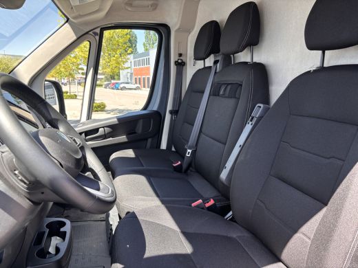 Peugeot Boxer 2.2 BlueHDi 140 S&S L2H2 3.5t | BPM VRIJ | AUTOMAAT | LAADRUIMTE INGERICHT | | 2 zitplaatsen rech... ActivLease financial lease