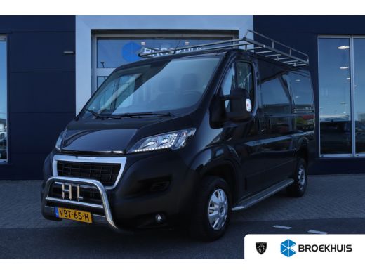 Peugeot Boxer 330 2.0 BlueHDI L1H1 Premium Pack | Cruise Control | Trekhaak | Camera | Imperiaal | Navi | Carpl... Peugeot Boxer 330 2.0 BlueHDI L1H1 Premium Pack | Cruise Control | Trekhaak | Camera | Imperiaal | Navi | Carpl...