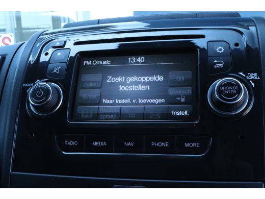 Peugeot Boxer 330 2.0 BlueHDI L1H1 Premium Pack | Cruise Control | Trekhaak | Camera | Imperiaal | Navi | Carpl... ActivLease financial lease
