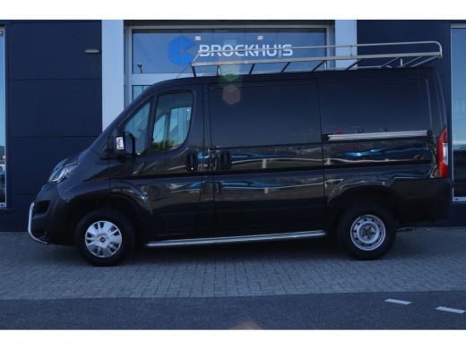 Peugeot Boxer 330 2.0 BlueHDI L1H1 Premium Pack | Cruise Control | Trekhaak | Camera | Imperiaal | Navi | Carpl... ActivLease financial lease