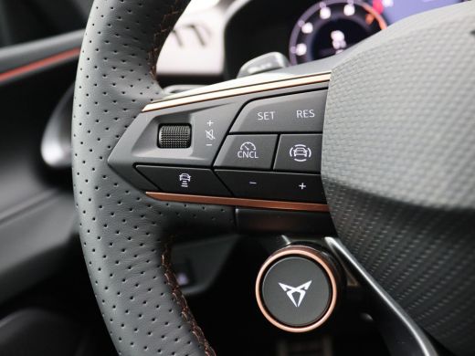 Seat Terramar 1.5 TSI e-Hybrid VZ Performance 272PK DSG leder, matrix led, trekhaak, Sennheiser audio, 360gr. c... ActivLease financial lease