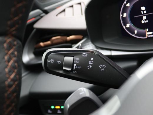 Seat Terramar 1.5 TSI e-Hybrid VZ Performance 272PK DSG leder, matrix led, trekhaak, Sennheiser audio, 360gr. c... ActivLease financial lease