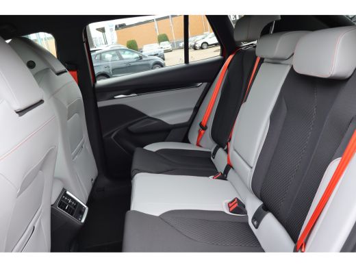 Skoda Elroq Business Edition | Cruise control met speedlimiter | Driving mode select | LED interieurverlichti... ActivLease financial lease