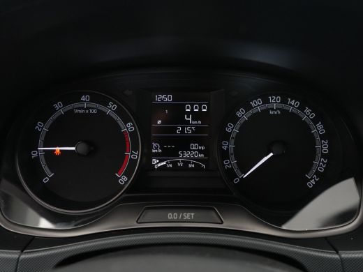 Skoda Fabia 1.0 75pk Active Navi via app Airco Cruise Pdc achter 3 ActivLease financial lease
