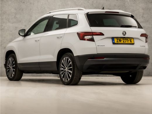 Skoda Karoq 1.0 TSI Sport Deluxe Automaat (APPLE CARPLAY, GROOT NAVI, CAMERA, LEDER/ALCANTARA, STOELVERWARMIN... ActivLease financial lease