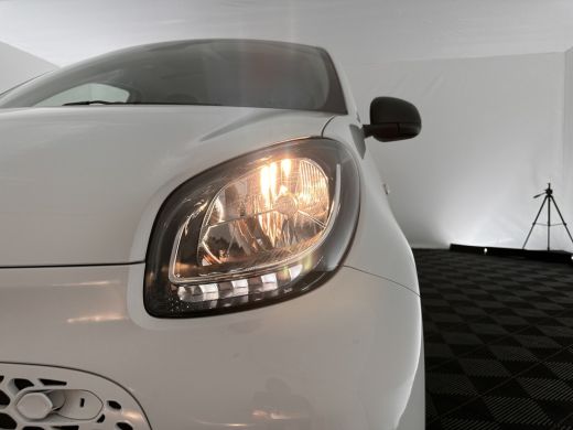 Smart Forfour EQ Essential 18 kWh [ 3-Fase ] (INCL-BTW) Aut. *FULL-LEATHER | AIRCO | CRUISE | DAB+ | COMFORT-SE... ActivLease financial lease
