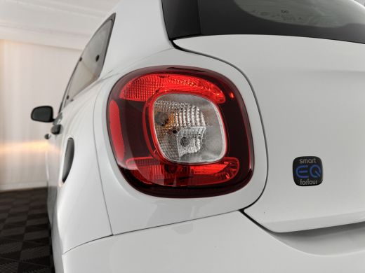 Smart Forfour EQ Essential 18 kWh [ 3-Fase ] (INCL-BTW) Aut. *FULL-LEATHER | AIRCO | CRUISE | DAB+ | COMFORT-SE... ActivLease financial lease