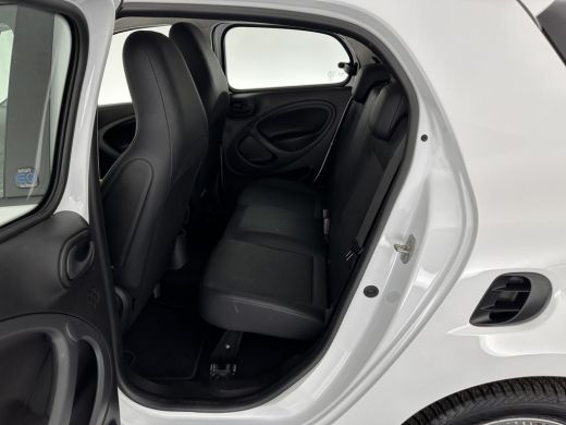 Smart Forfour EQ Essential 18 kWh [ 3-Fase ] (INCL-BTW) Aut. *FULL-LEATHER | AIRCO | CRUISE | DAB+ | COMFORT-SE... ActivLease financial lease