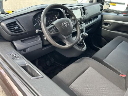 Toyota ProAce 2.0 D-4D Professional Long Dubbele Cabine | Trekhaak | Navi | Rijklaarprijs! ActivLease financial lease