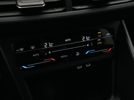 Volkswagen Polo 1.0 TSI R-Line Navi via App Pdc Acc Clima 128 ActivLease financial lease