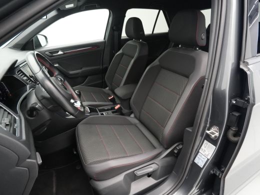 Volkswagen T-Roc 1.5 TSI 150pk Sport Business R Line Navigatie Trekhaak Camera Elek. kofferklep 204 ActivLease financial lease