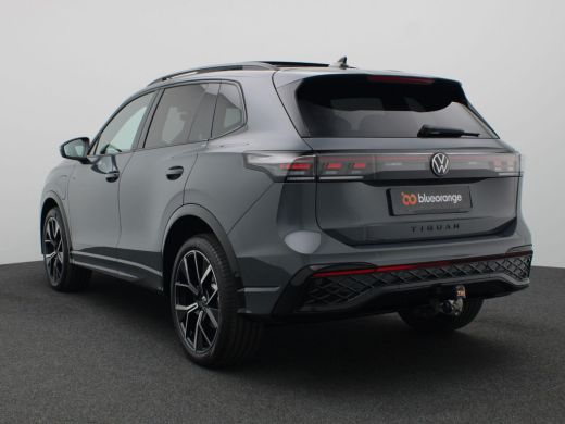 Volkswagen Tiguan 1.5 eHybrid R-Line Edition 272PK DSG Blackstyle, panoramadak, blackstyle, matrix led, trekhaak, 3... ActivLease financial lease