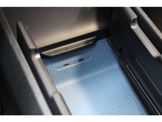 Volvo  EX30 Extended Range 272PK Plus 69kWh | 20" | Black Pack | Climate Pack | Privacy glas ActivLease financial lease