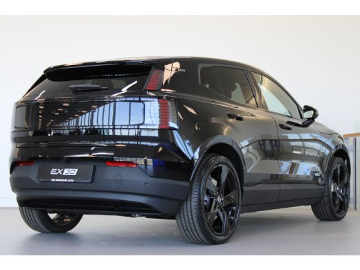 Volvo  EX30 Extended Range 272PK Plus 69kWh | 20" | Black Pack | Climate Pack | Privacy glas ActivLease financial lease