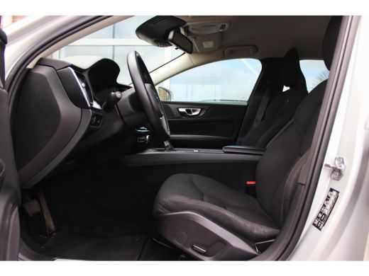 Volvo  V60 2.0 D3 Momentum | 1e eigenaar | inc BTW | Led | Camera | DAB | Navi | Cruise-control | Stuurverwa... ActivLease financial lease