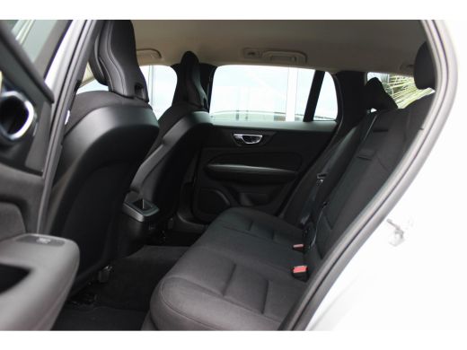 Volvo  V60 2.0 D3 Momentum | 1e eigenaar | inc BTW | Led | Camera | DAB | Navi | Cruise-control | Stuurverwa... ActivLease financial lease