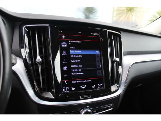 Volvo  V60 2.0 D3 Momentum | 1e eigenaar | inc BTW | Led | Camera | DAB | Navi | Cruise-control | Stuurverwa... ActivLease financial lease