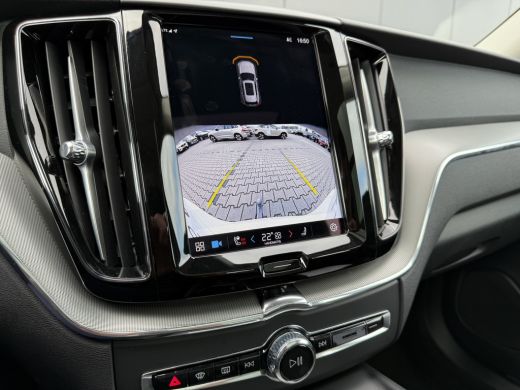 Volvo  XC60 T6 Plug-in hybrid AWD Plus Bright | Trekhaak | 360 Camera | Panoramadak | Elektrische Voorstoelen... ActivLease financial lease