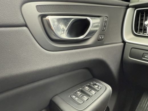 Volvo  XC60 T6 Plug-in hybrid AWD Plus Bright | Trekhaak | 360 Camera | Panoramadak | Elektrische Voorstoelen... ActivLease financial lease