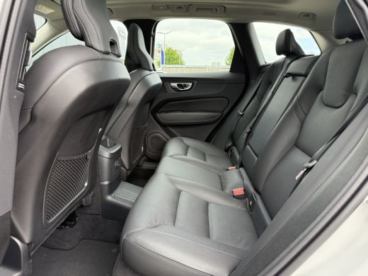 Volvo  XC60 T6 Plug-in hybrid AWD Plus Bright | Trekhaak | 360 Camera | Panoramadak | Elektrische Voorstoelen... ActivLease financial lease