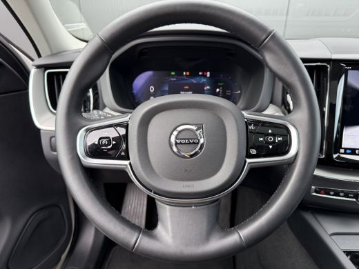 Volvo  XC60 T6 Plug-in hybrid AWD Plus Bright | Trekhaak | 360 Camera | Panoramadak | Elektrische Voorstoelen... ActivLease financial lease