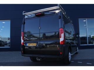 Peugeot Boxer 330 2.0 BlueHDI L1H1 Premium Pack | Cruise Control | Trekhaak | Camera | Imperiaal | Navi | Carpl...